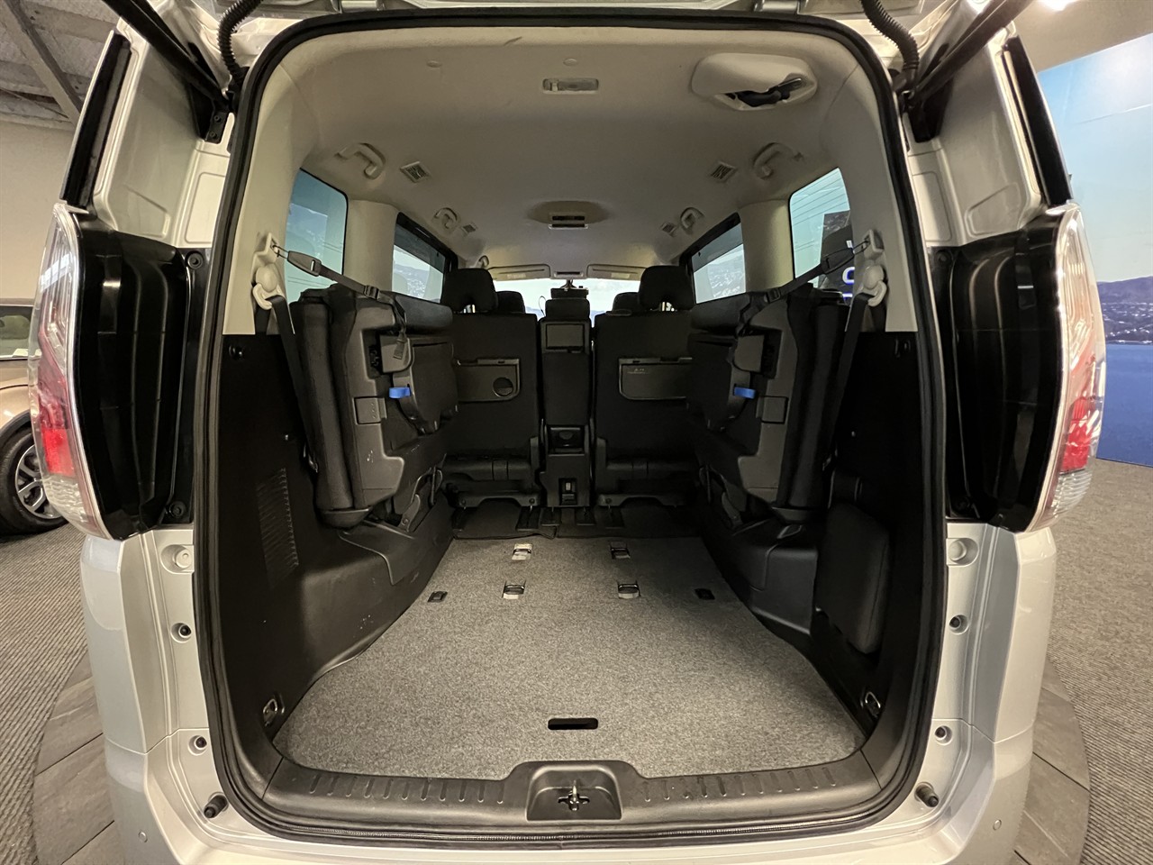 2017 Nissan Serena