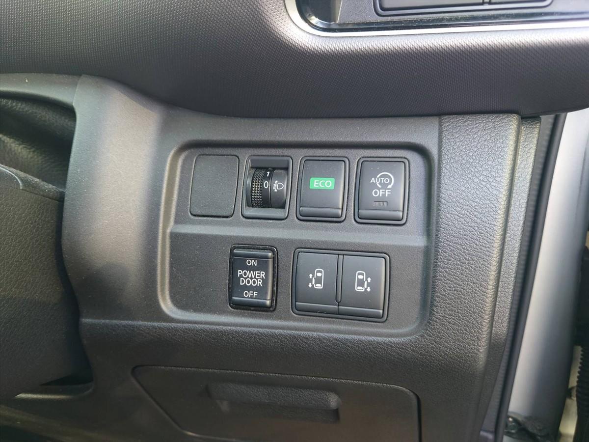 2017 Nissan Serena