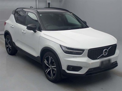 2021 Volvo XC40 - Thumbnail