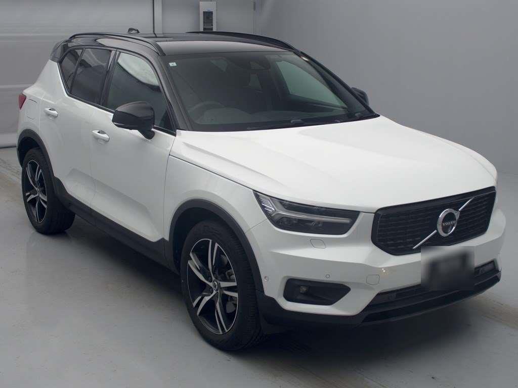 2021 Volvo XC40