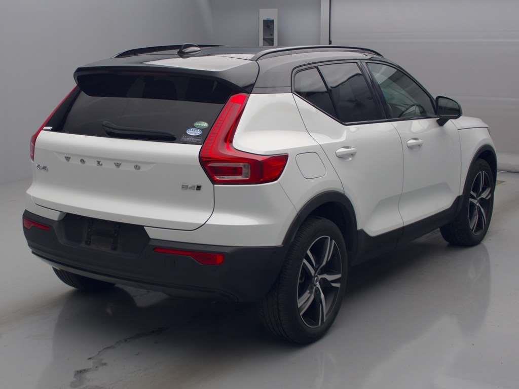 2021 Volvo XC40