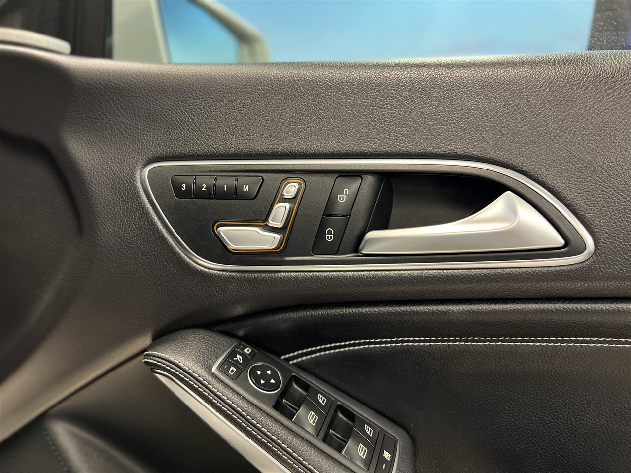 2019 Mercedes-Benz CLA 220