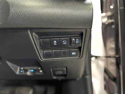 2020 Toyota Yaris - Thumbnail