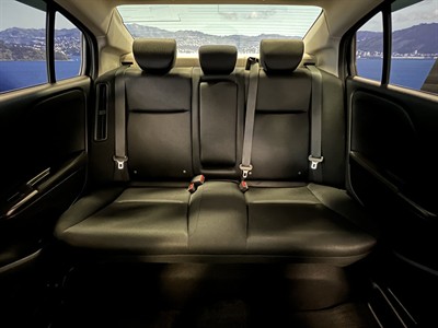 2017 Honda Grace - Thumbnail