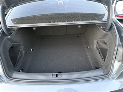 2016 Audi A4 - Thumbnail