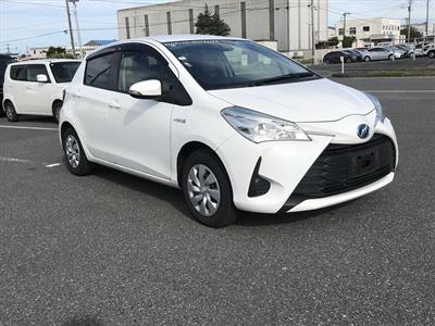 2019 Toyota Vitz - Thumbnail
