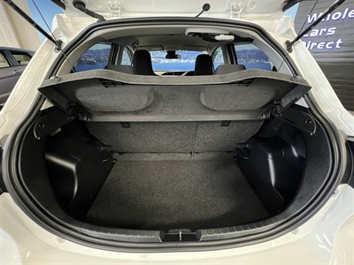 2019 Toyota Vitz - Thumbnail