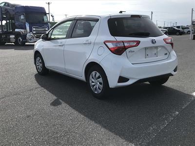 2019 Toyota Vitz - Thumbnail