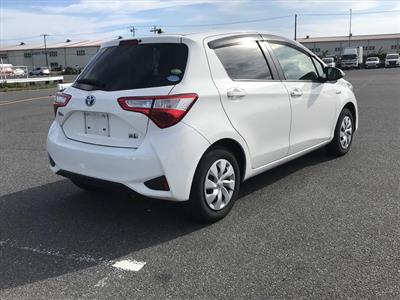 2019 Toyota Vitz - Thumbnail