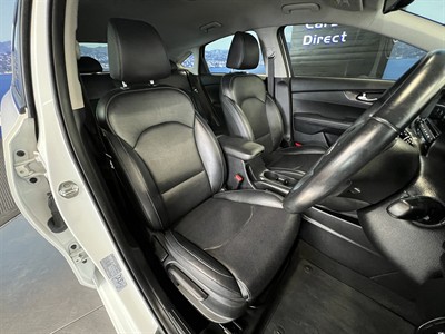 2021 Kia Cerato - Thumbnail