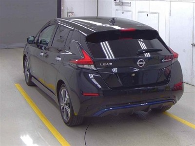 2021 Nissan Leaf - Thumbnail