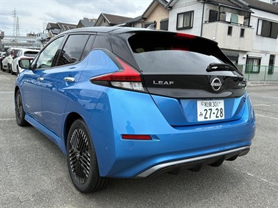2022 Nissan Leaf - Thumbnail