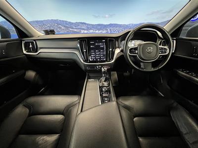 2019 Volvo V60 - Thumbnail