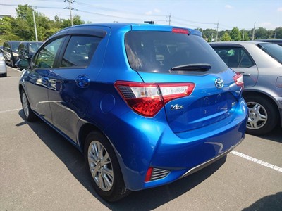 2018 Toyota Vitz - Thumbnail