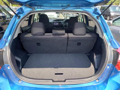 2018 Toyota Vitz - Thumbnail