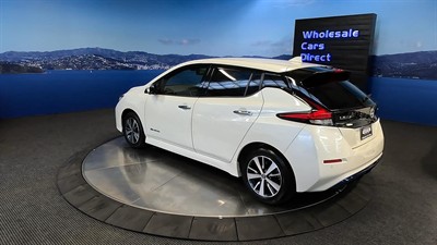 2022 Nissan Leaf - Thumbnail