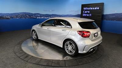 2016 Mercedes-Benz A 180 - Thumbnail