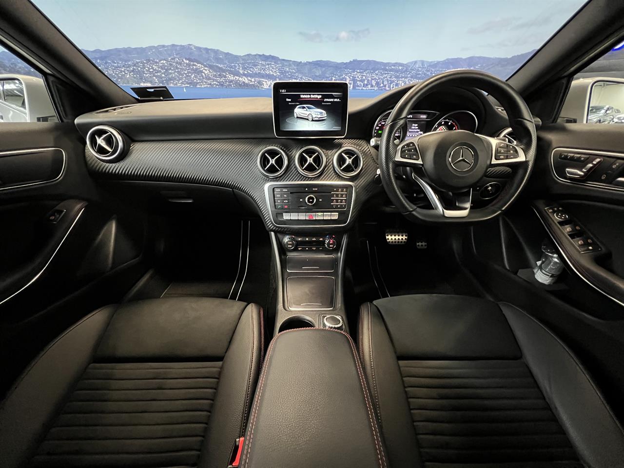 2016 Mercedes-Benz A 180