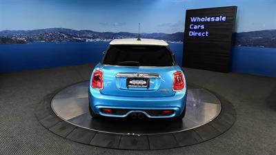 2015 Mini Cooper - Thumbnail