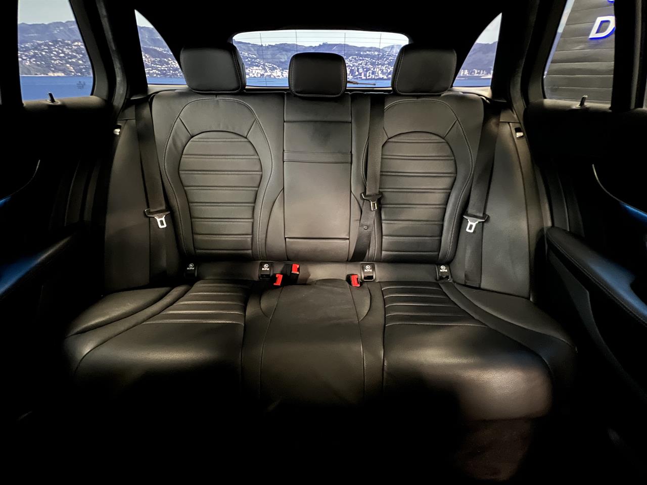 2017 Mercedes-Benz C 200