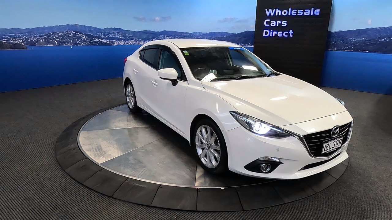 2013 Mazda Axela
