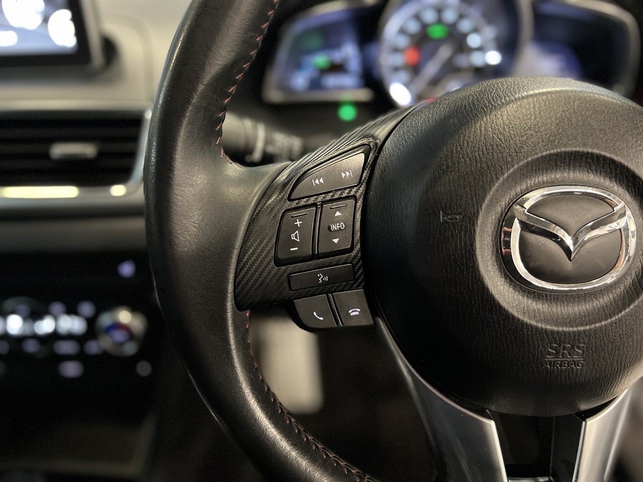 2013 Mazda Axela