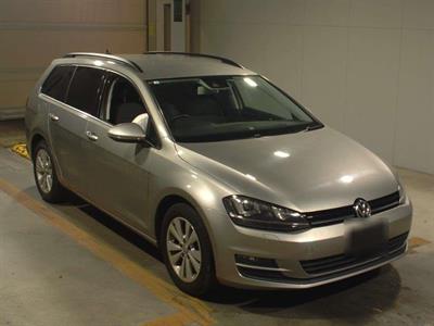 2016 Volkswagen Golf - Thumbnail