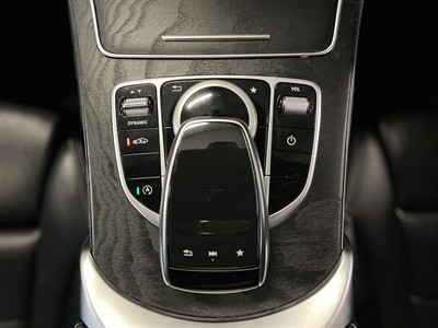 2017 Mercedes-Benz C 220d - Thumbnail