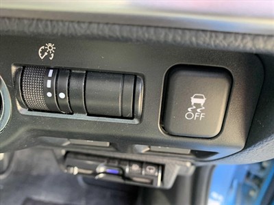 2016 Subaru XV - Thumbnail