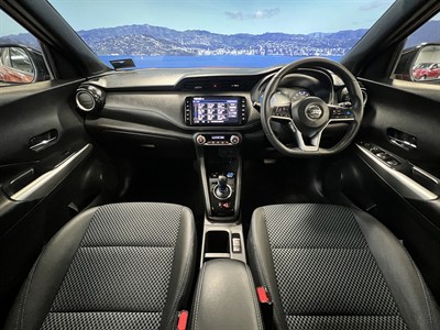 2021 Nissan Kicks - Thumbnail