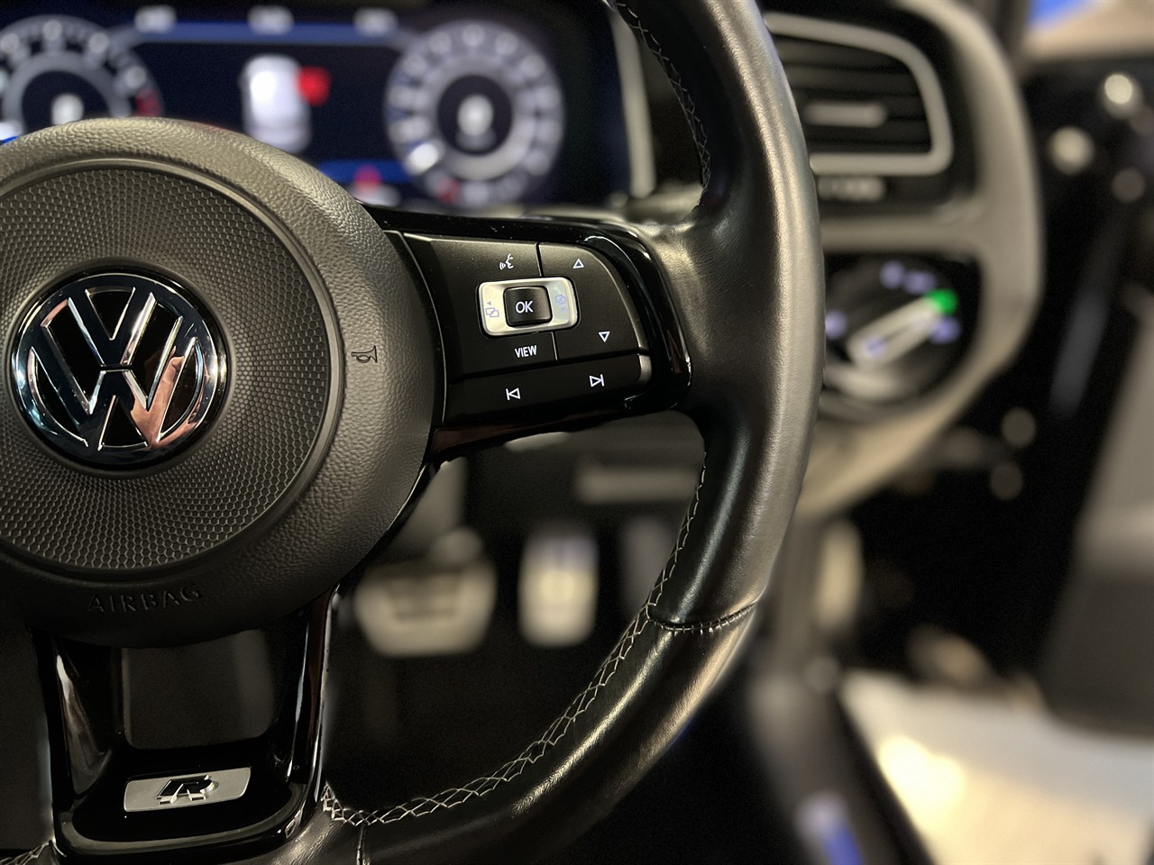 2019 Volkswagen Golf R
