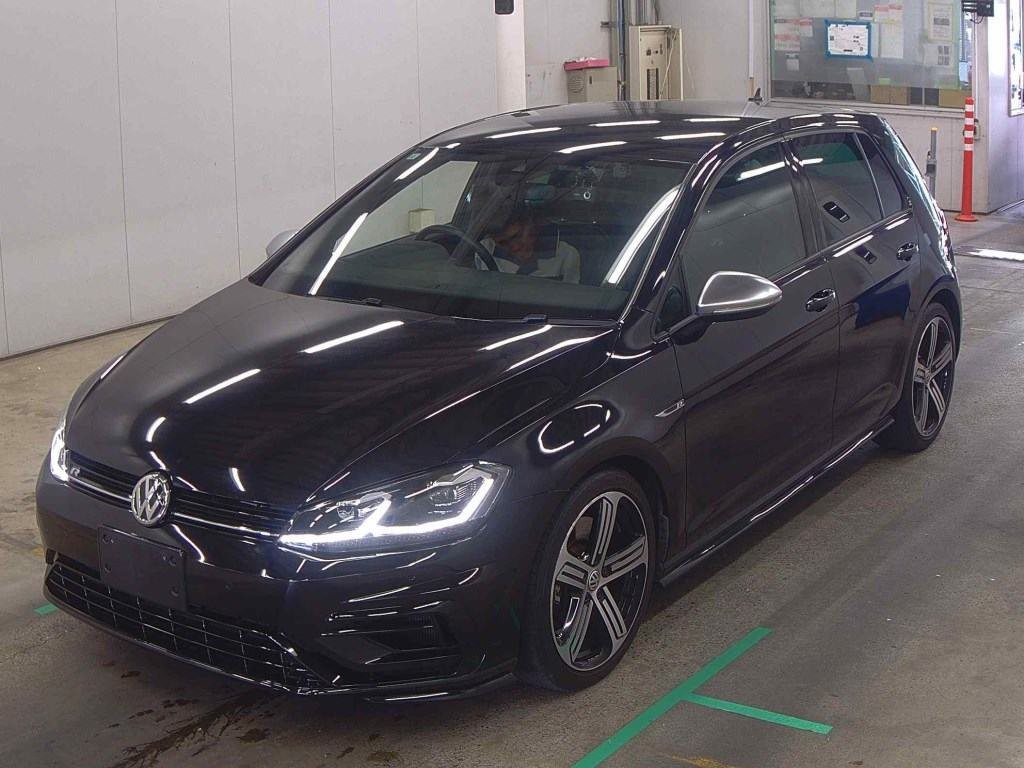 2019 Volkswagen Golf R