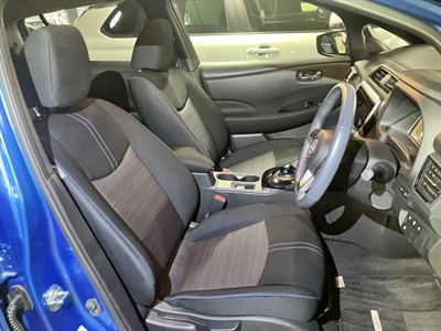 2022 Nissan Leaf - Thumbnail
