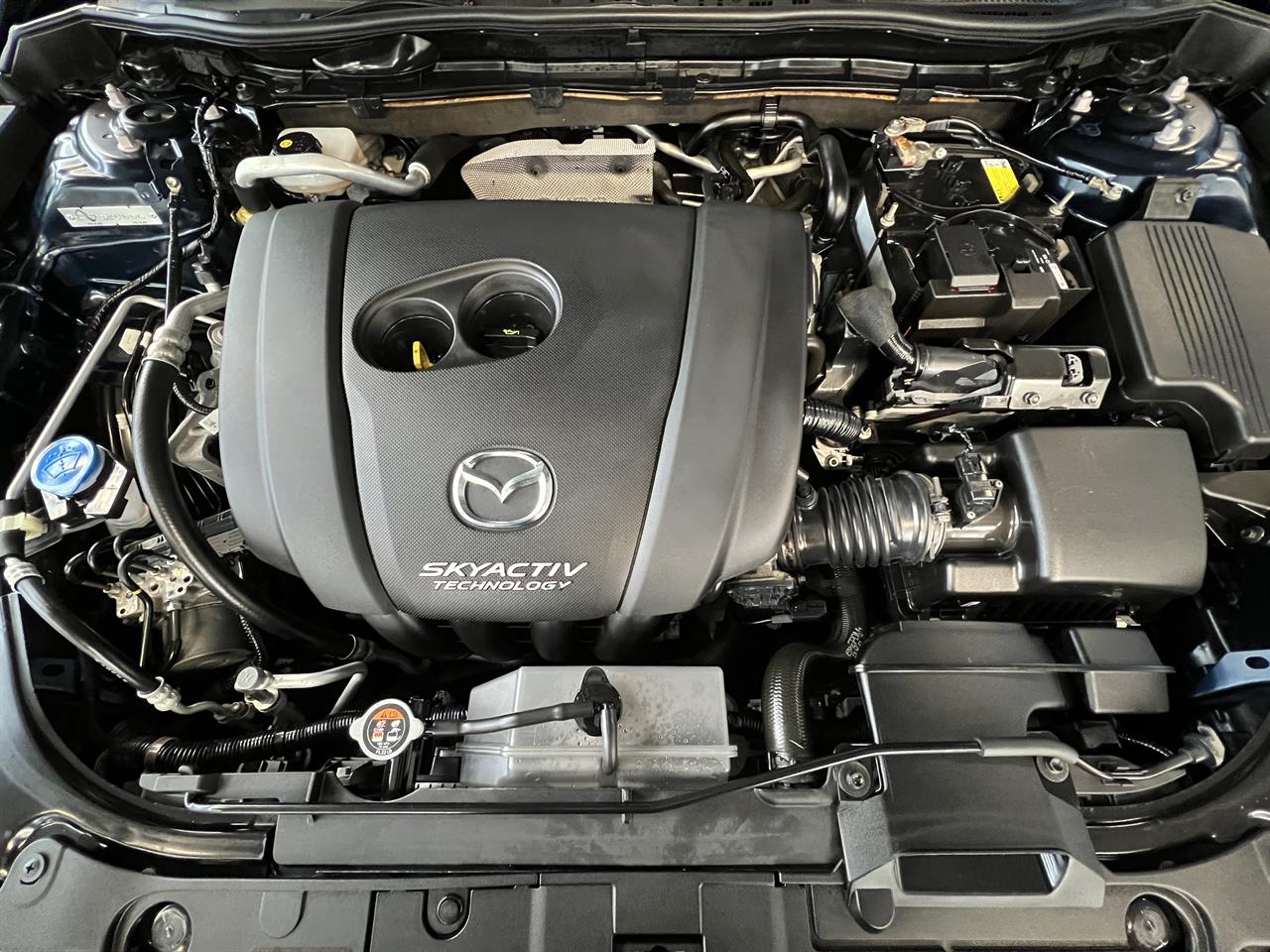 2017 Mazda Atenza
