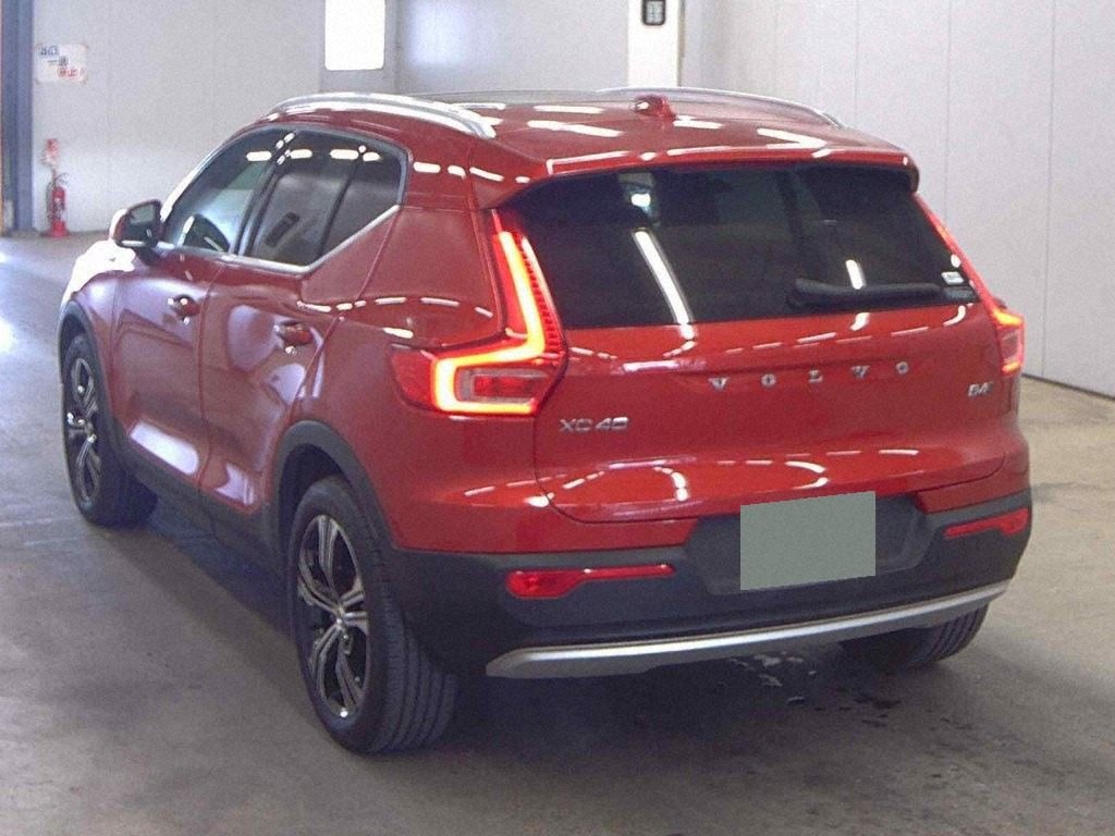 2022 Volvo XC40