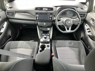 2017 Nissan Leaf - Thumbnail