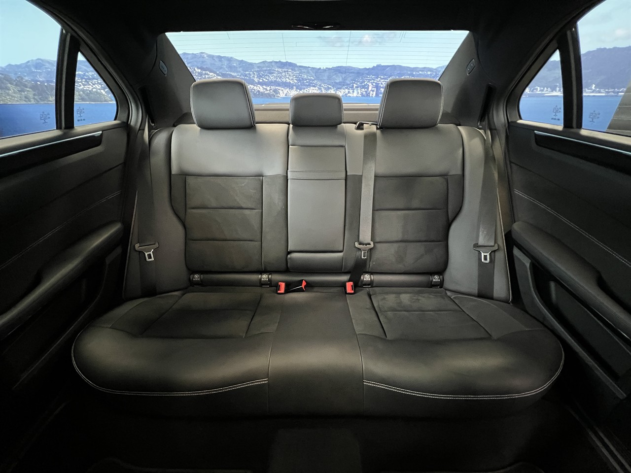 2015 Mercedes-Benz E 250