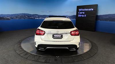 2018 Mercedes-Benz GLA 45 - Thumbnail