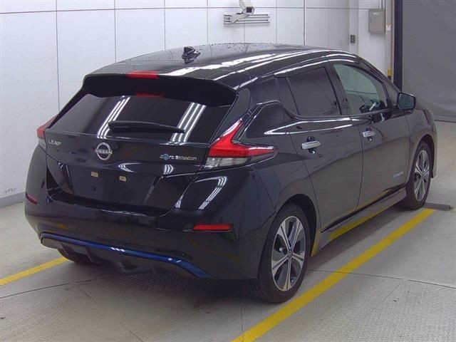 2022 Nissan Leaf