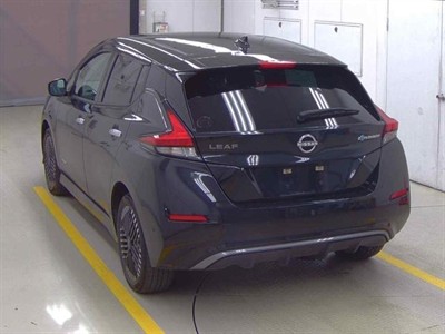 2022 Nissan Leaf - Thumbnail