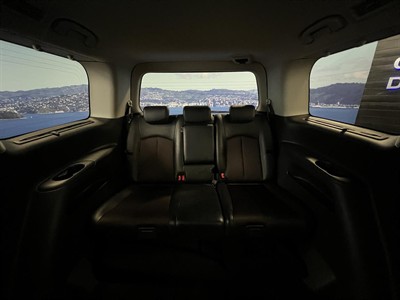 2019 Nissan Elgrand - Thumbnail