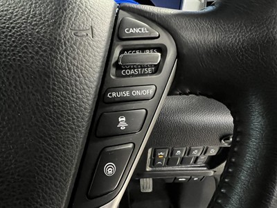 2019 Nissan Elgrand - Thumbnail