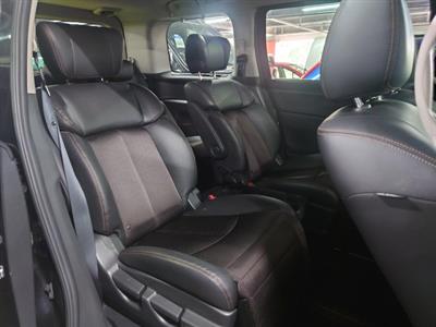 2016 Nissan Elgrand - Thumbnail