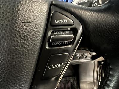 2016 Nissan Elgrand - Thumbnail