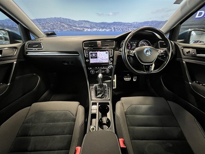 2013 Volkswagen Golf - Thumbnail