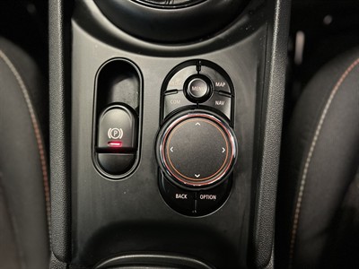 2017 Mini Clubman - Thumbnail