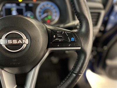 2022 Nissan Leaf - Thumbnail