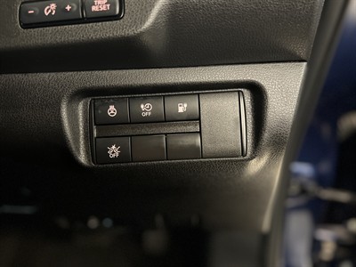 2022 Nissan Leaf - Thumbnail