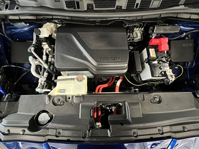 2022 Nissan Leaf - Thumbnail