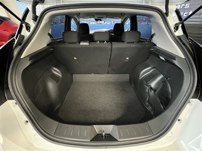 2022 Nissan Leaf - Thumbnail